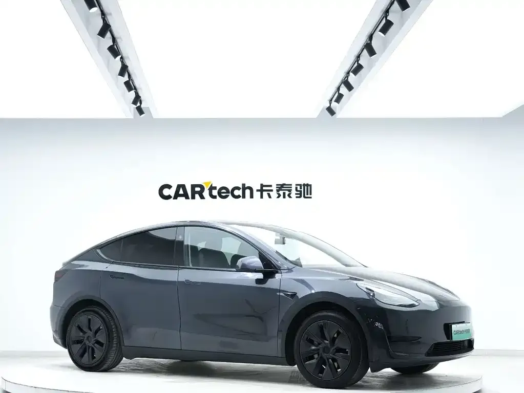 Tesla Model Y 2024 из CN, фото 3