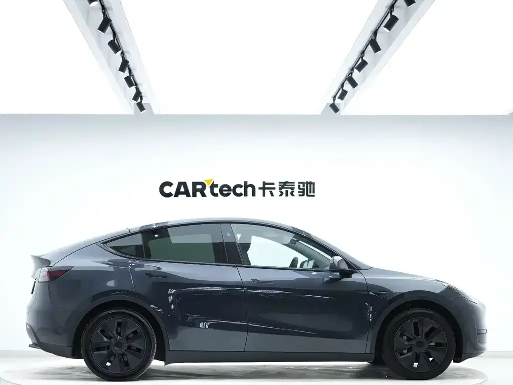 Tesla Model Y 2024 из CN, фото 4