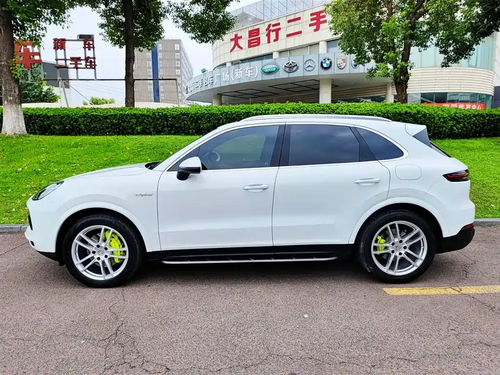 Porsche Cayenne Hybrid 2022 из CN, фото 3