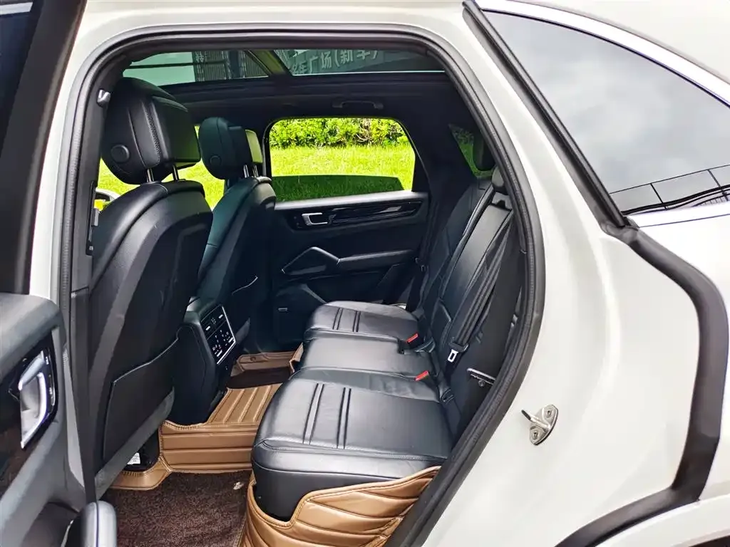 Porsche Cayenne Hybrid 2022 из CN, фото 9