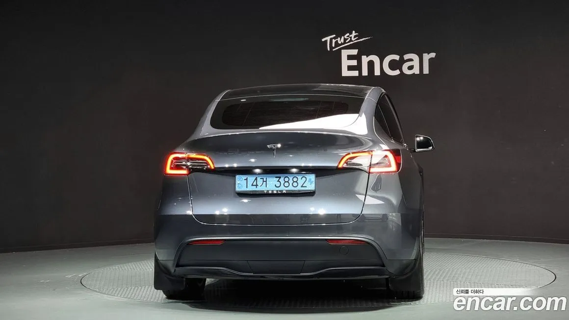 Tesla Model Y 2023 из KR, фото 4