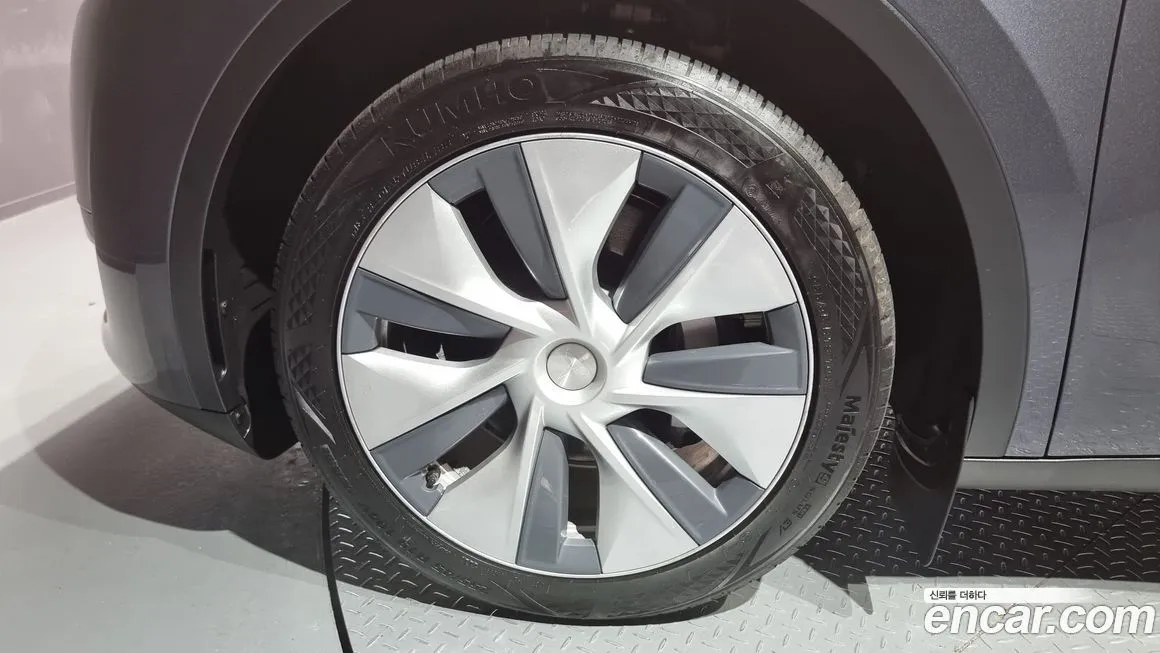Tesla Model Y 2023 из KR, фото 5
