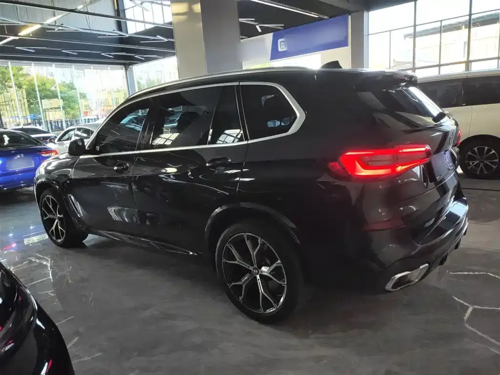 BMW X5 — фото 5