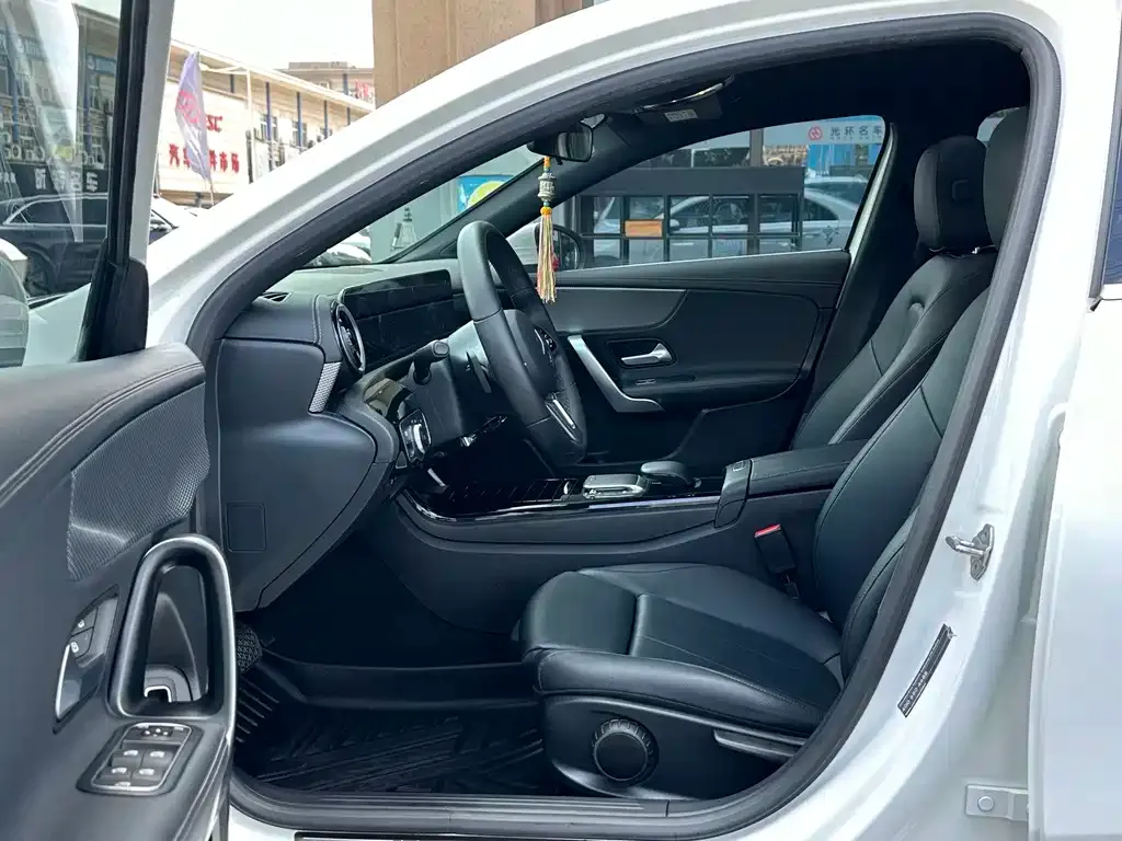 Mercedes-Benz A-Class 2022 из CN, фото 10