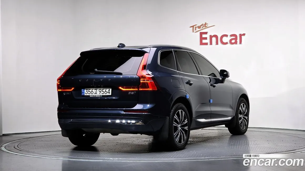 Volvo XC60 — фото 2