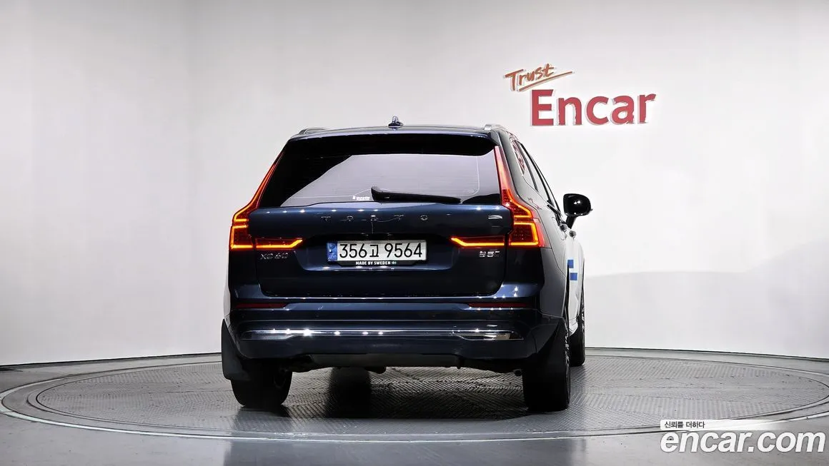Volvo XC60 — фото 4