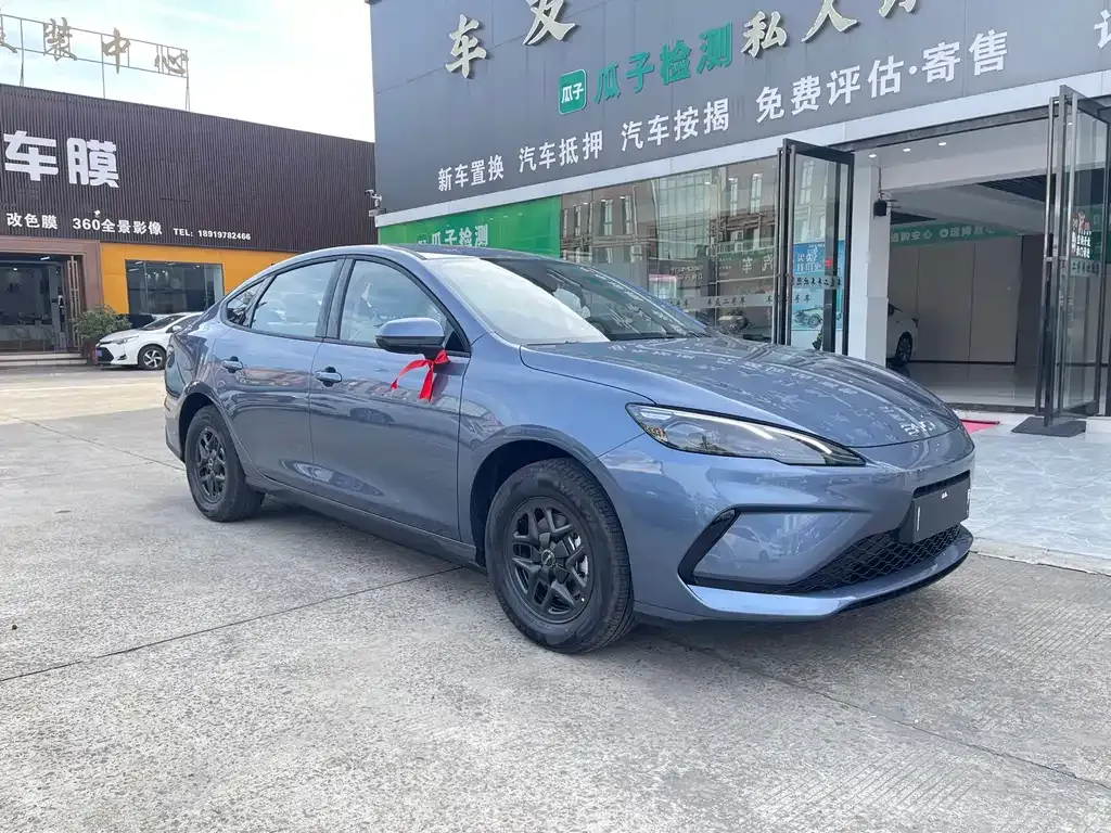 BYD Seal 05 DM-i — фото 3