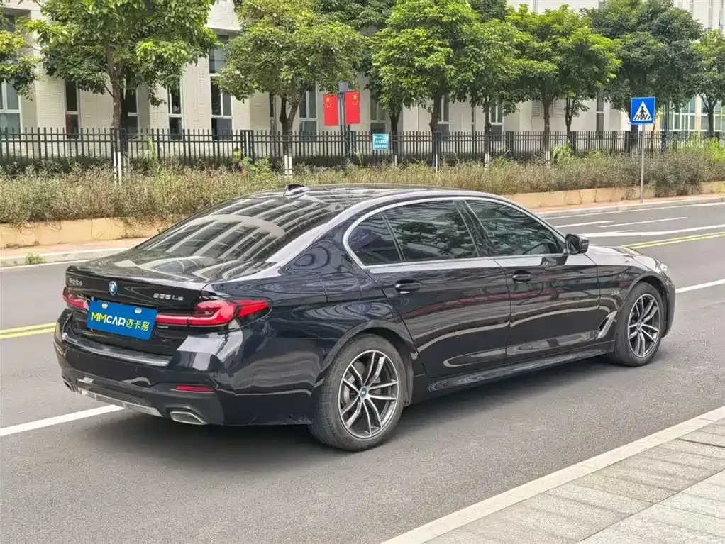 BMW 5 Series New Energy — фото 3