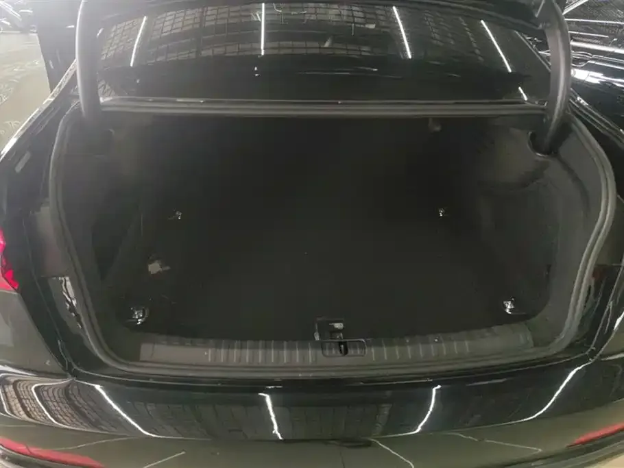Audi A6L 2021 из CN, фото 4