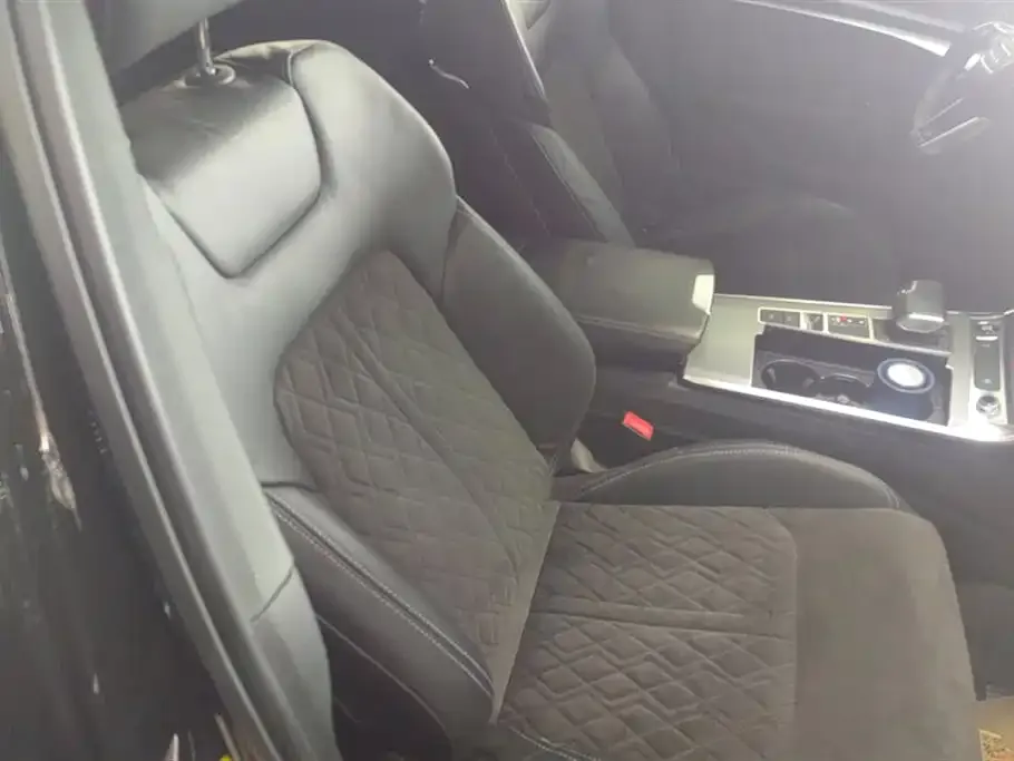 Audi A6L 2021 из CN, фото 8