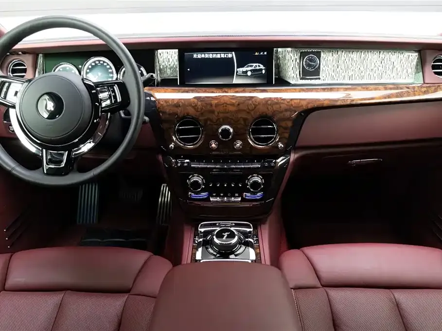 Rolls-Royce Phantom 2022 из CN, фото 10