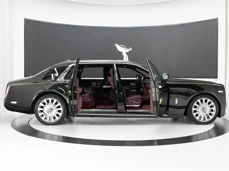 Rolls-Royce Phantom 2022 из CN, фото 7