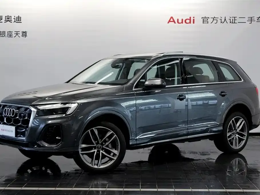 Audi Q7 2024 из CN, фото 1