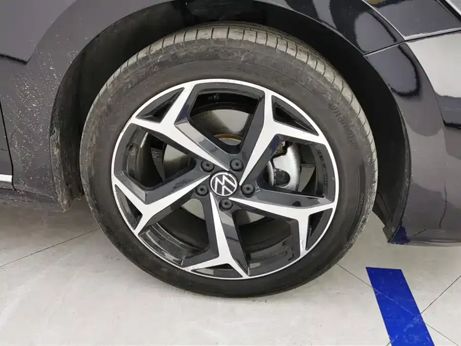 Volkswagen Passat 2024 из CN, фото 6