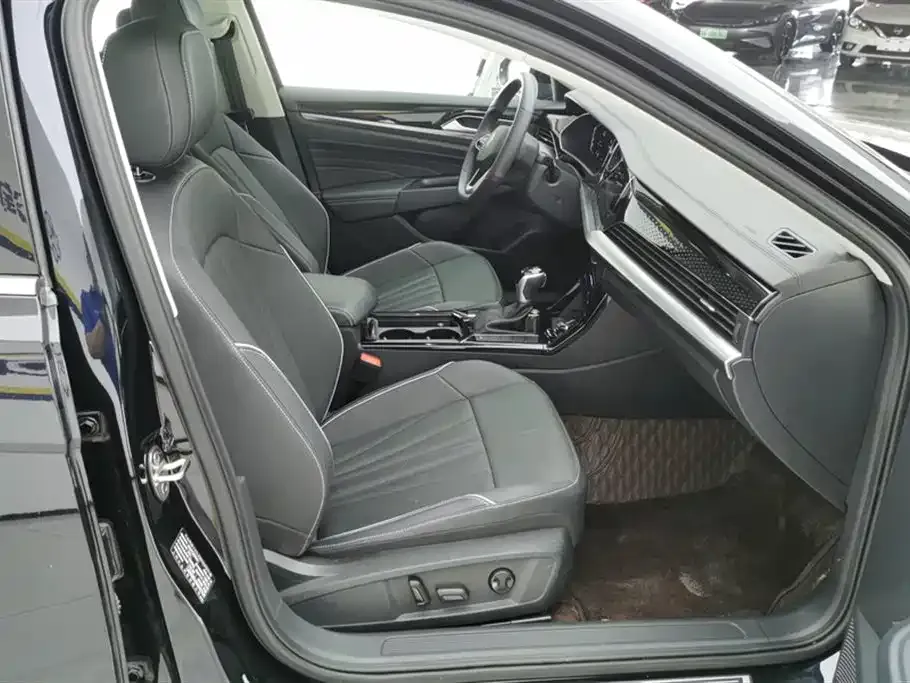 Volkswagen Passat 2024 из CN, фото 8