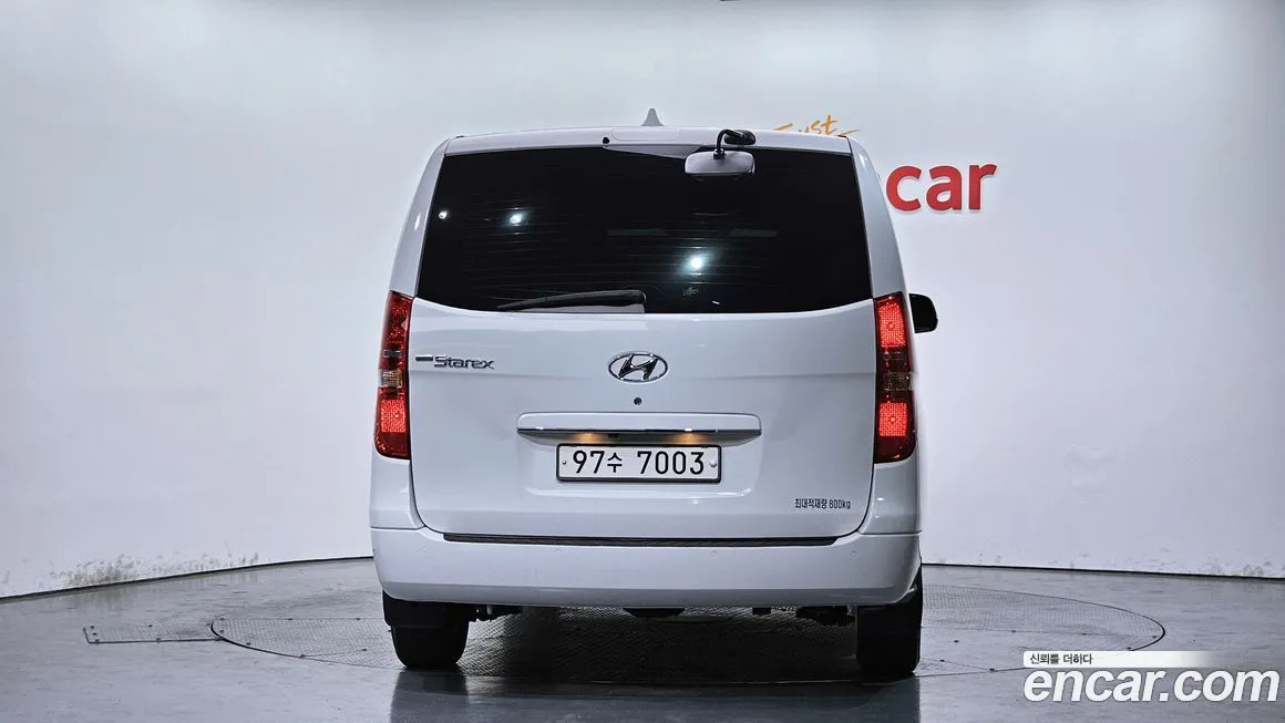 Hyundai Starex — фото 4