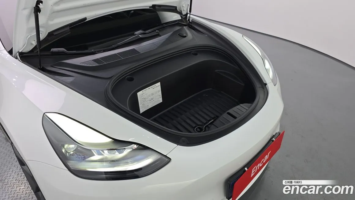 Tesla Model 3 — фото 6