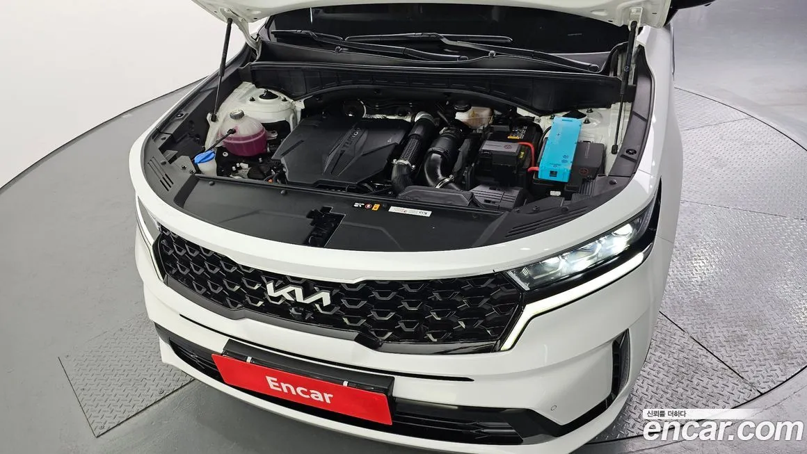 Kia Sorento — фото 6