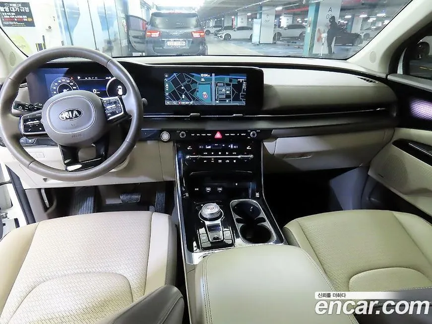 Kia Carnival — фото 10
