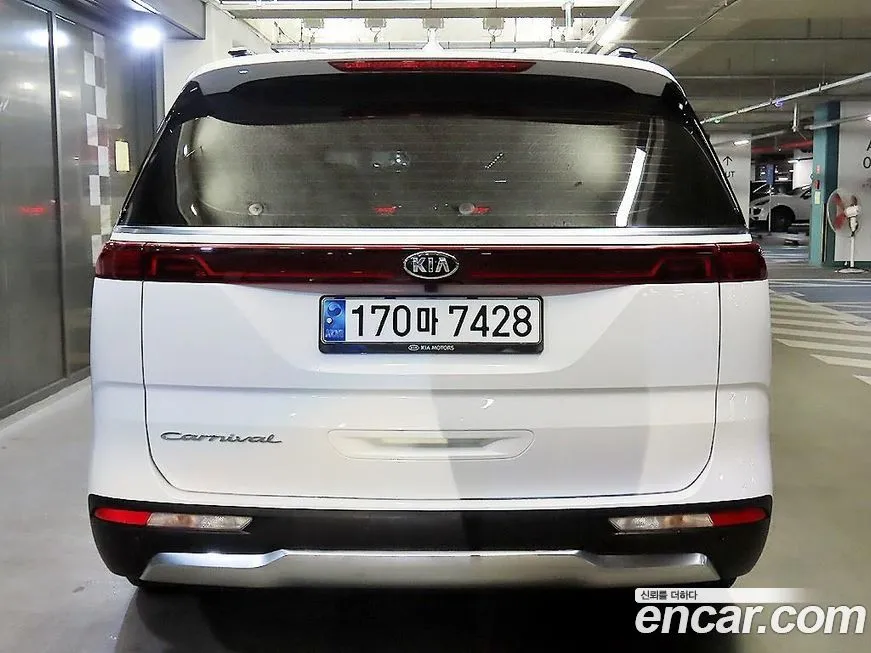Kia Carnival — фото 5