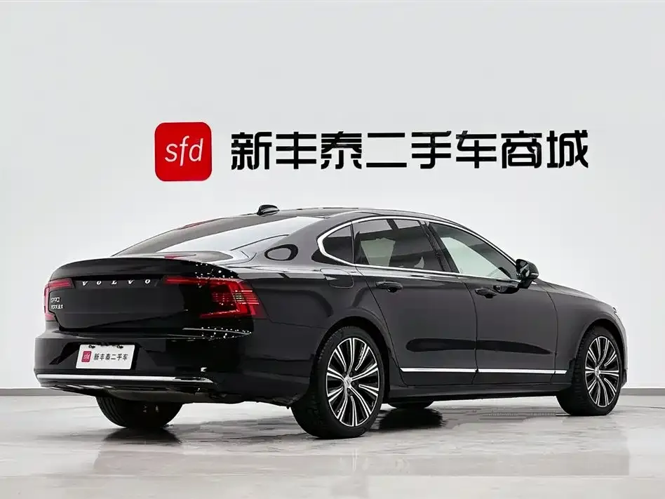 Volvo S90 2023 из CN, фото 5
