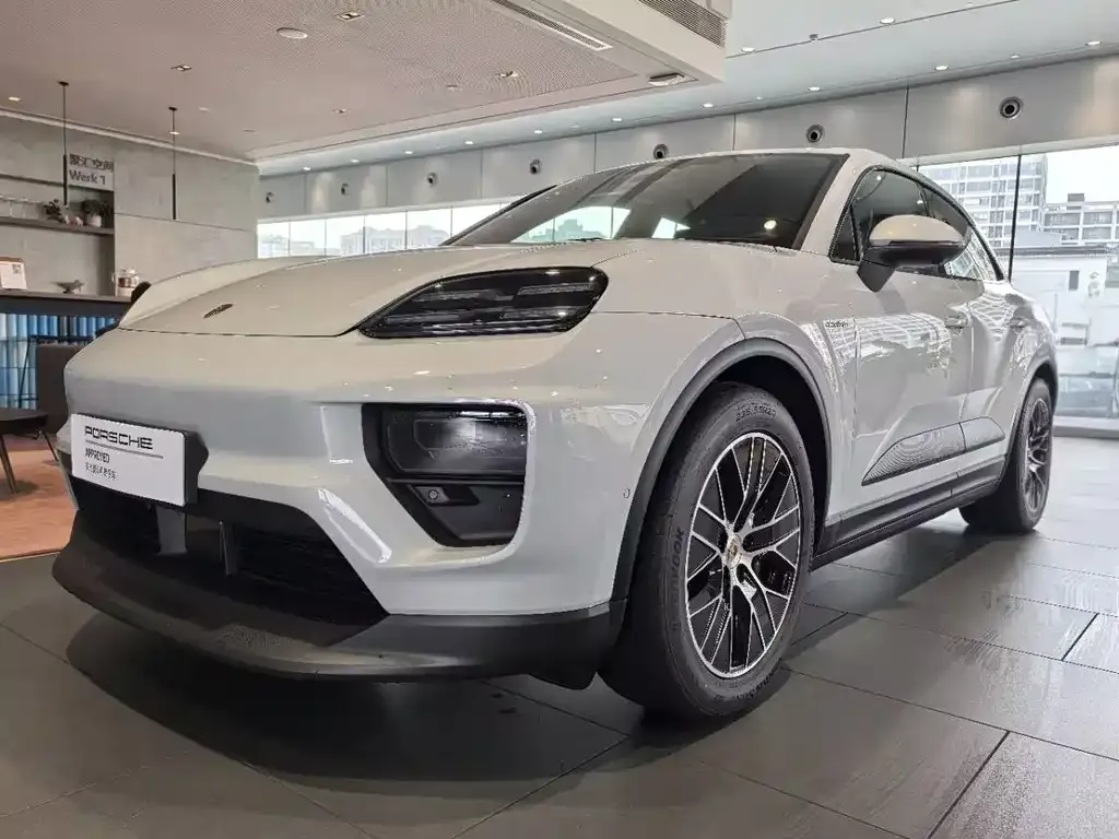 Porsche Macan EV — фото 1