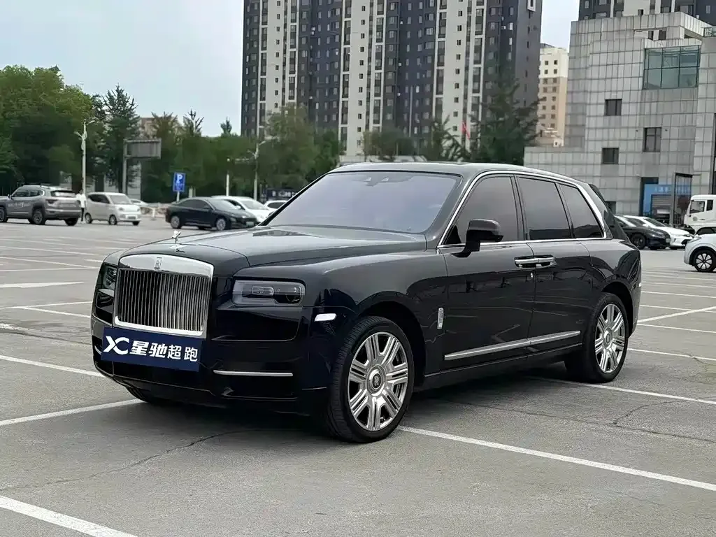 Rolls-Royce Cullinan — фото 1