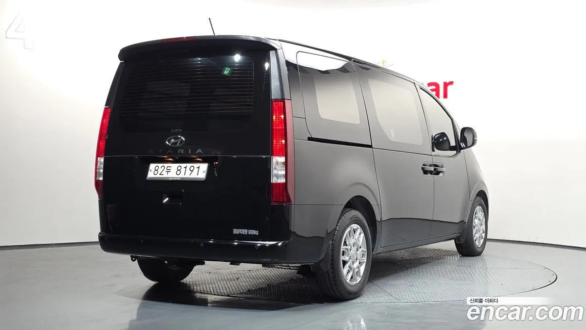 Hyundai Staria — фото 2