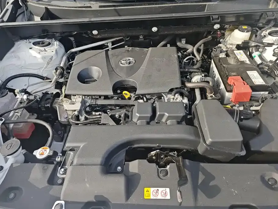 Toyota RAV4 — фото 10