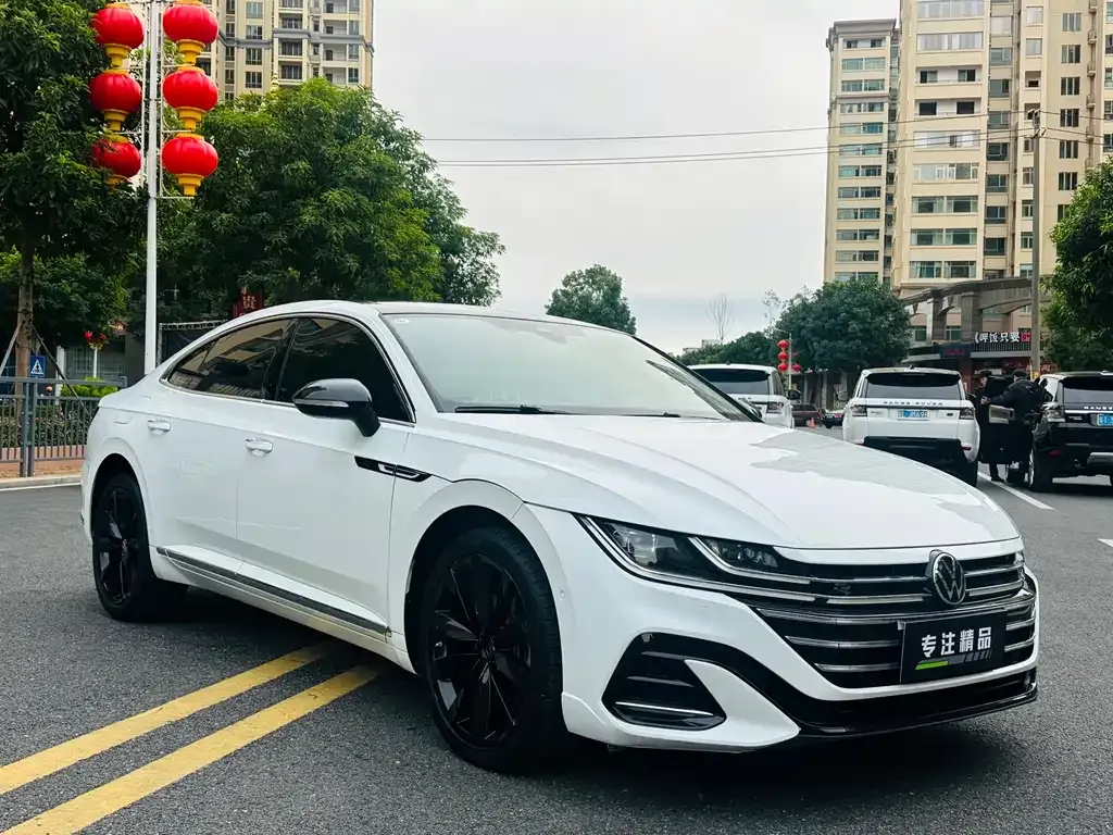 Volkswagen CC 2023 из CN, фото 3