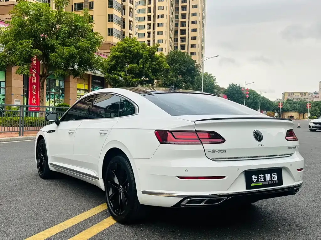 Volkswagen CC 2023 из CN, фото 6