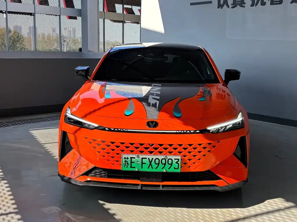 Changan UNI-V iDD 2024 из CN, фото 2