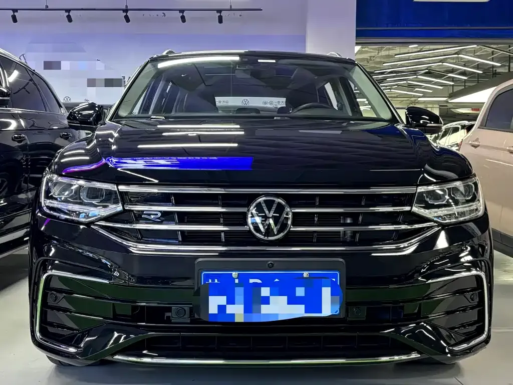 Volkswagen Tiguan L 2022 из CN, фото 2