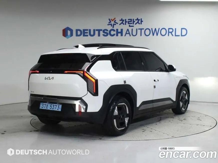 Kia EV3 — фото 2
