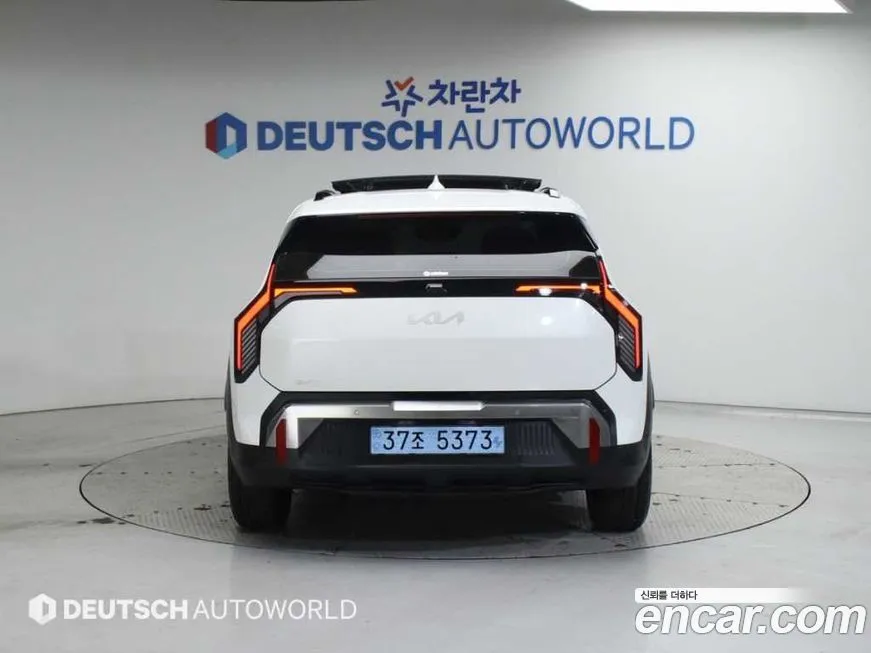 Kia EV3 — фото 4