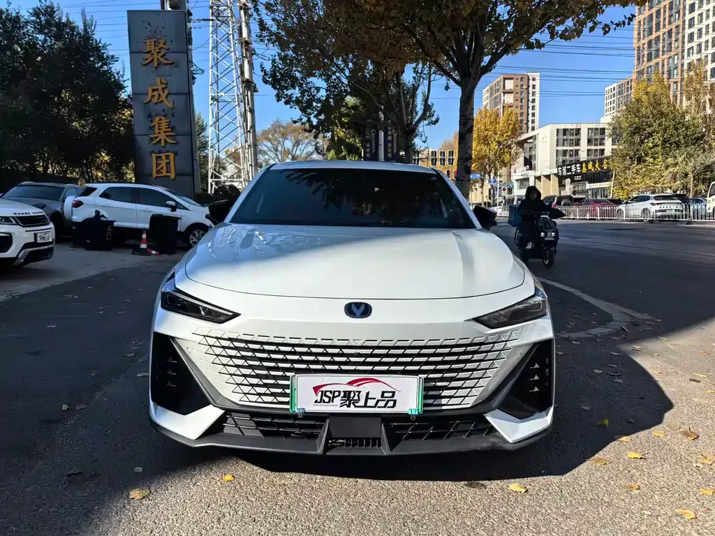 Changan UNI-V iDD 2023 из CN, фото 2
