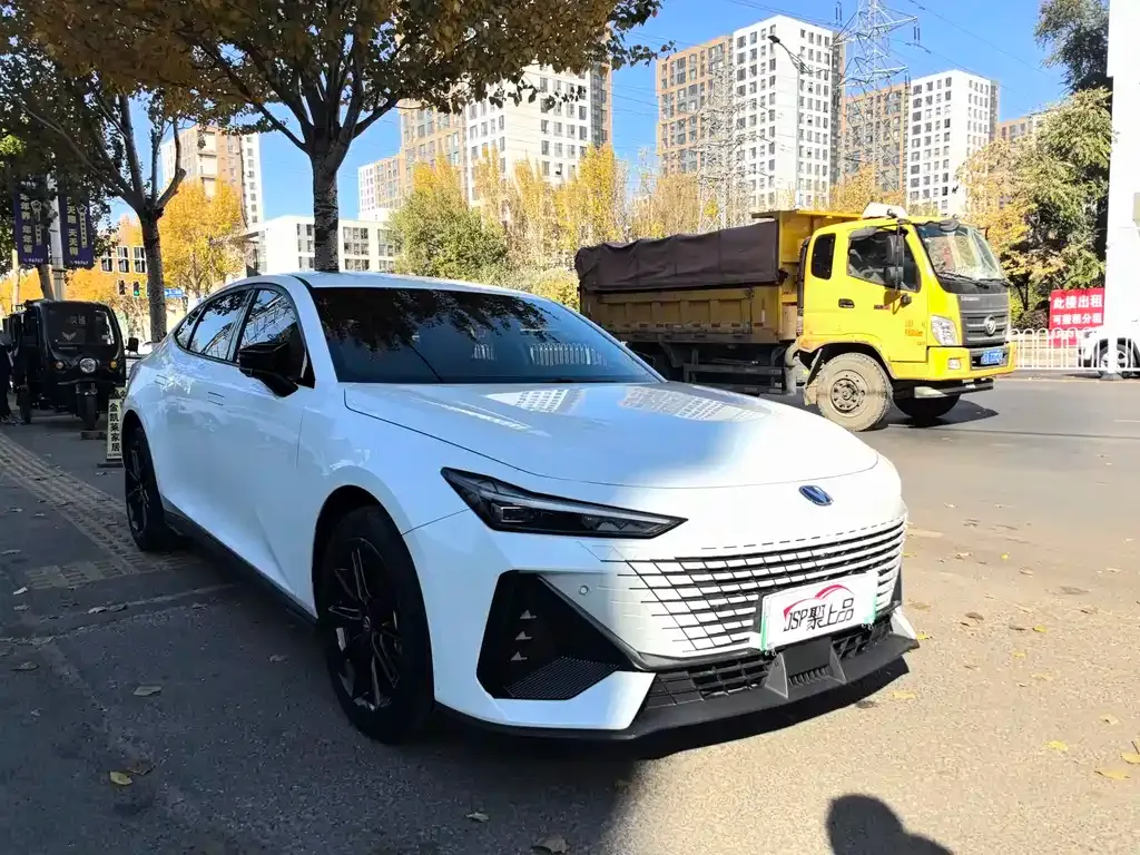 Changan UNI-V iDD 2023 из CN, фото 3