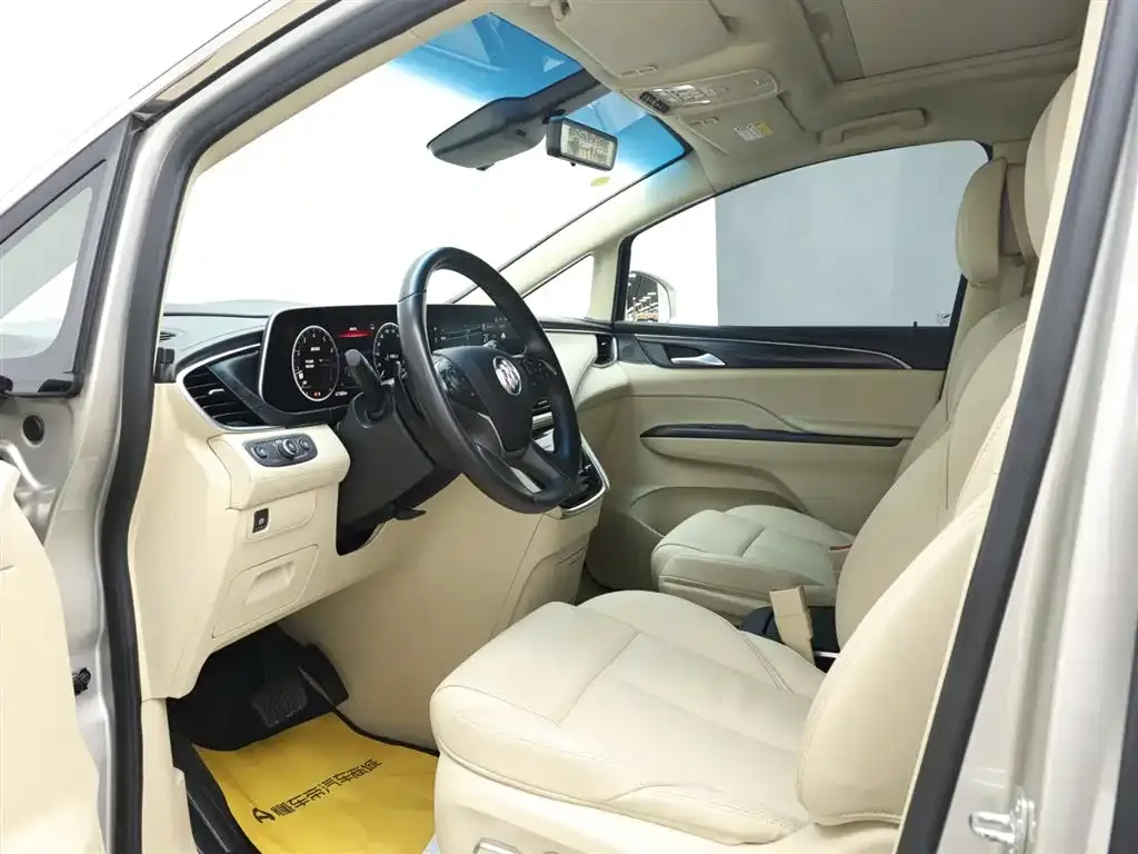 Buick GL8 2022 из CN, фото 10