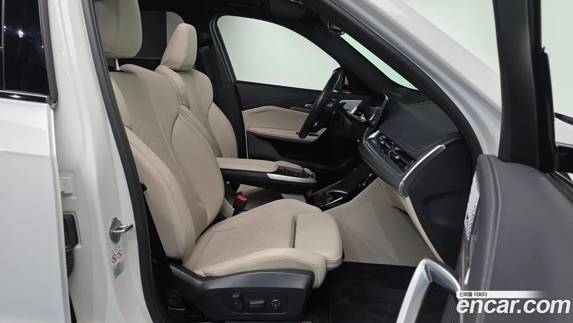 BMW iX1 2024 из KR, фото 10