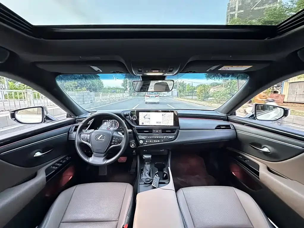 Lexus ES 2023 из CN, фото 5