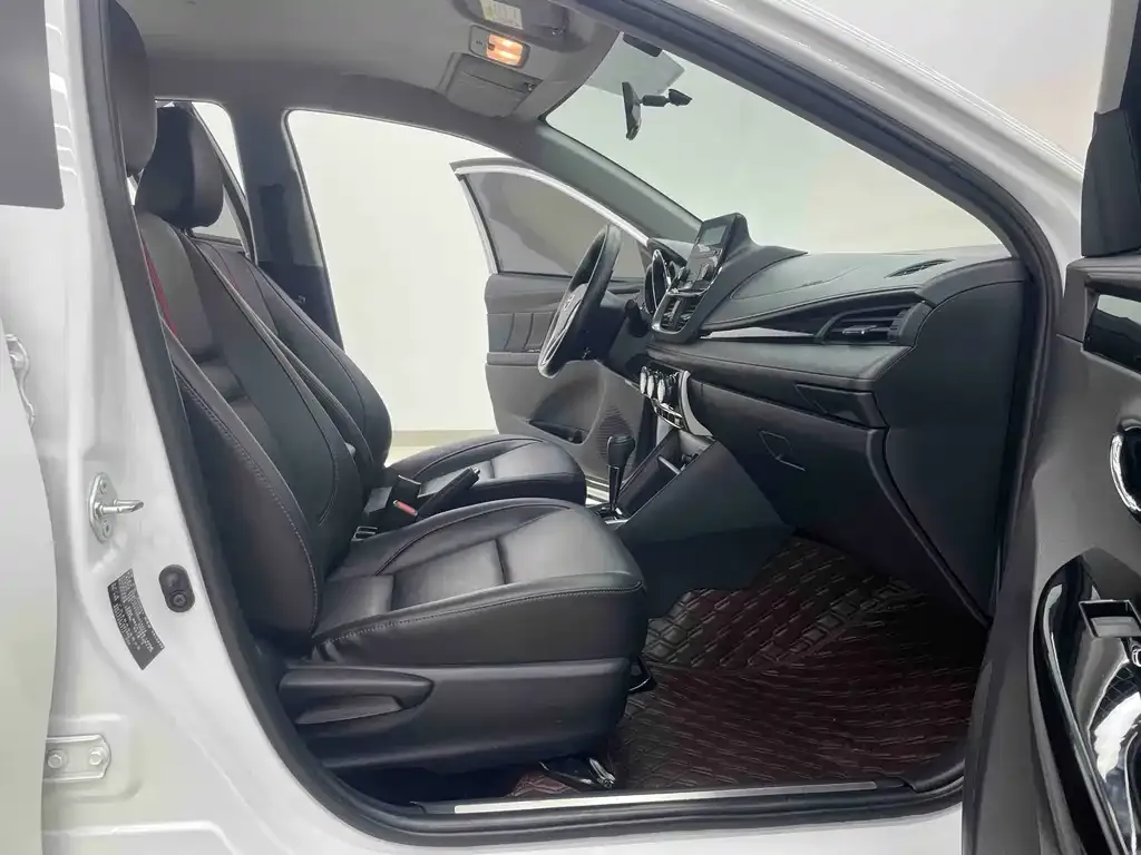 Toyota Yaris L 2022 из CN, фото 5