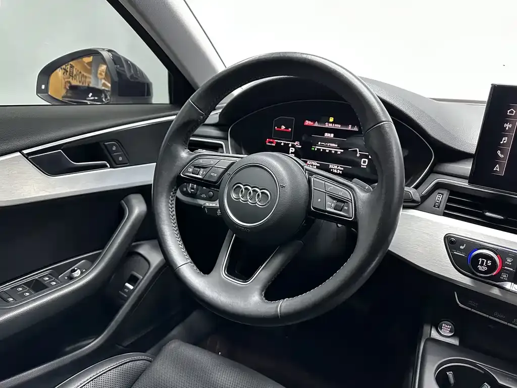 Audi A4L — фото 10