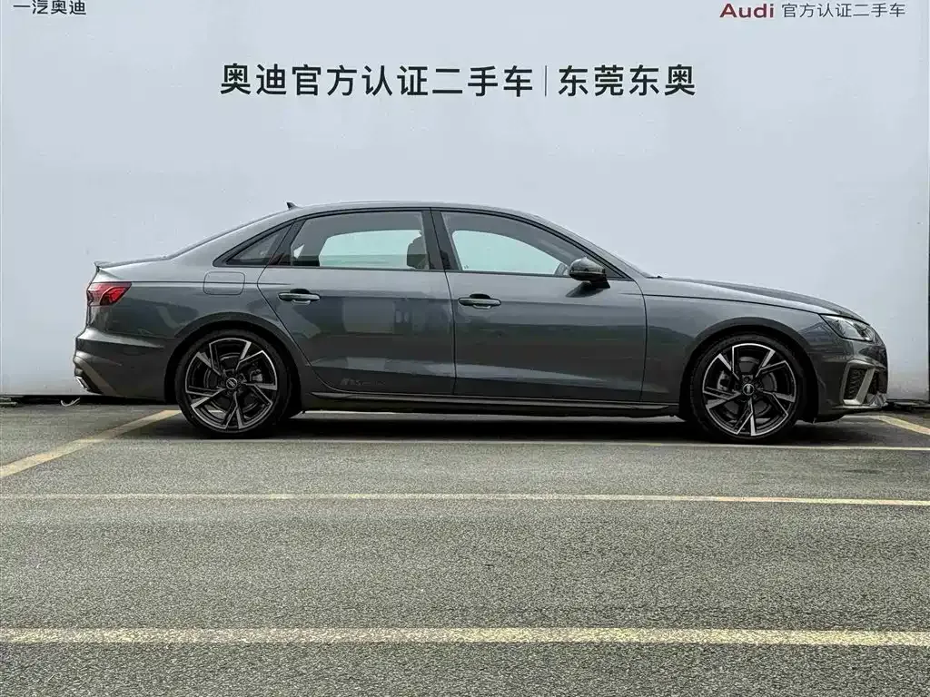 Audi A4L 2024 из CN, фото 3