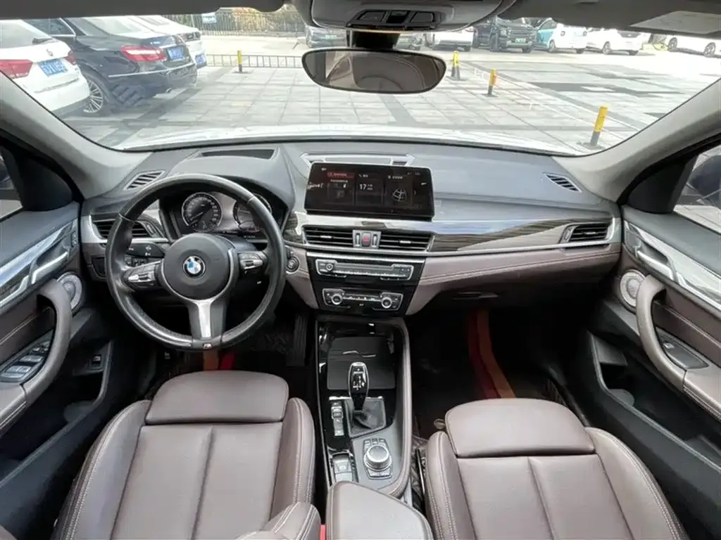 BMW X1 2021 из CN, фото 8