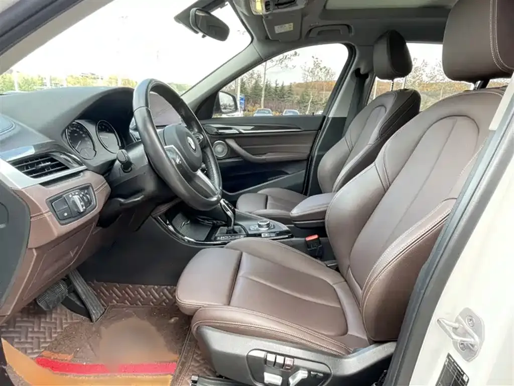 BMW X1 2021 из CN, фото 9