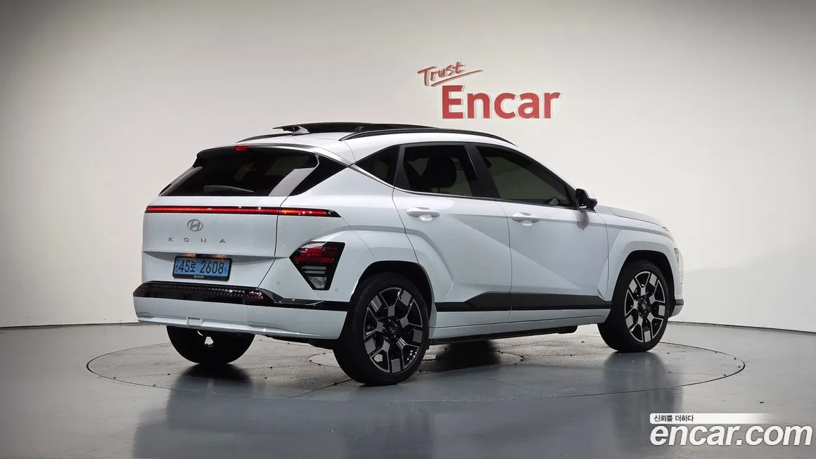 Hyundai Kona — фото 2