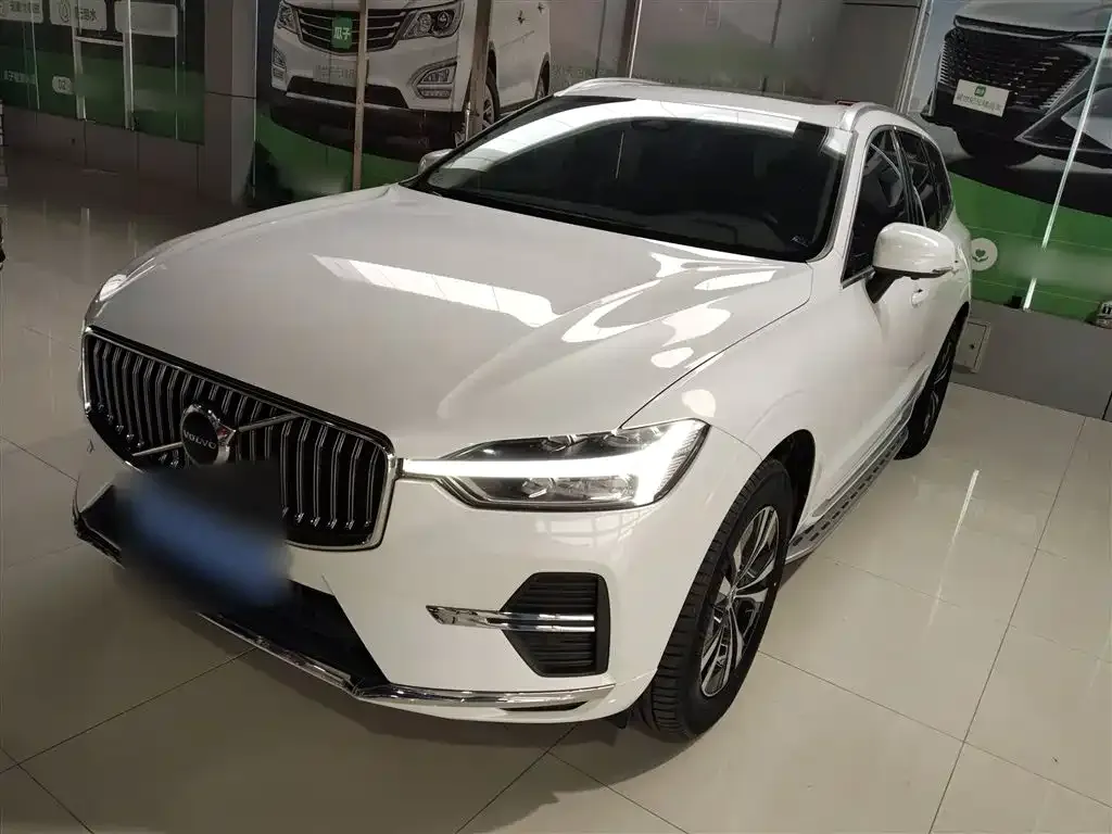 Volvo XC60 — фото 2