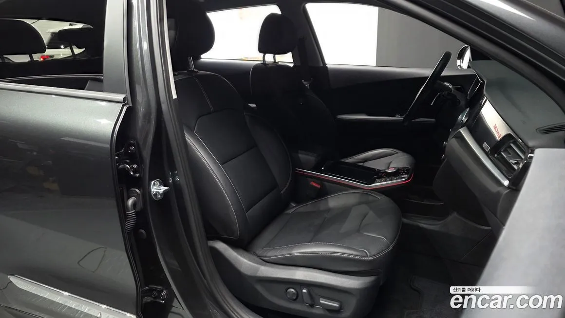 Kia Niro — фото 10