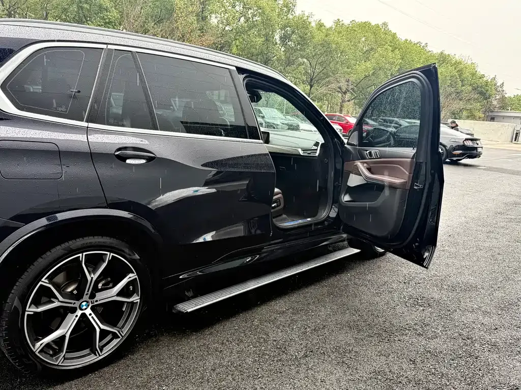 BMW X5 — фото 10