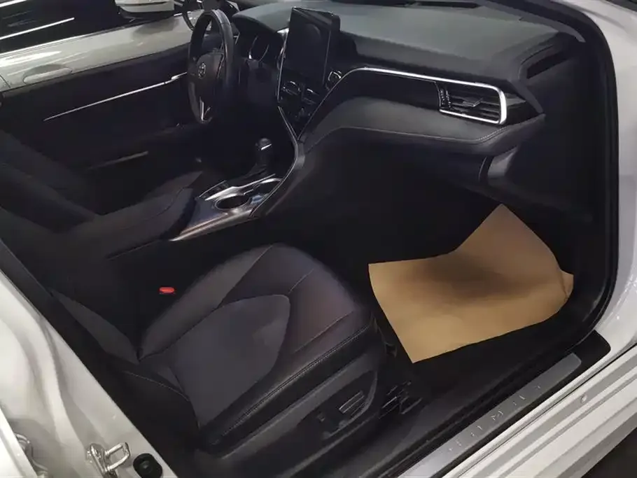 Toyota Camry 2021 из CN, фото 8